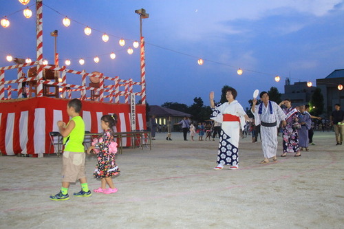 写真：桜・日の出学区盆踊り大会