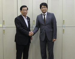 画像：市長と廣井悠先生
