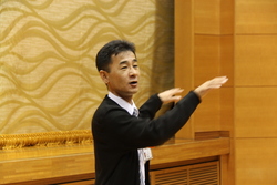 講師の末藤和正氏