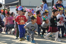 画像：みんなで豆まきのダンスを踊ったよ！