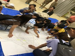 画像：避難マップ作り（栄南地区）