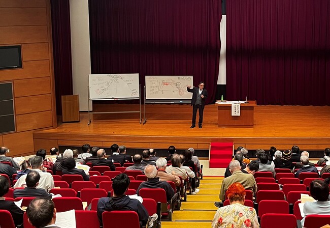 地域づくりと協働の講演会